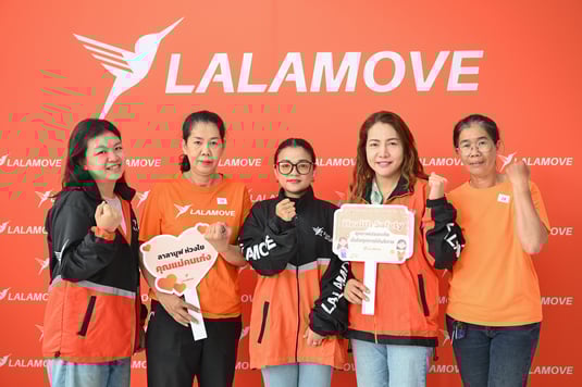 พาร์ทเนอร์คนขับหญิง (1)