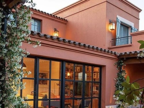 Cat Tembok Luar Rumah Terracotta