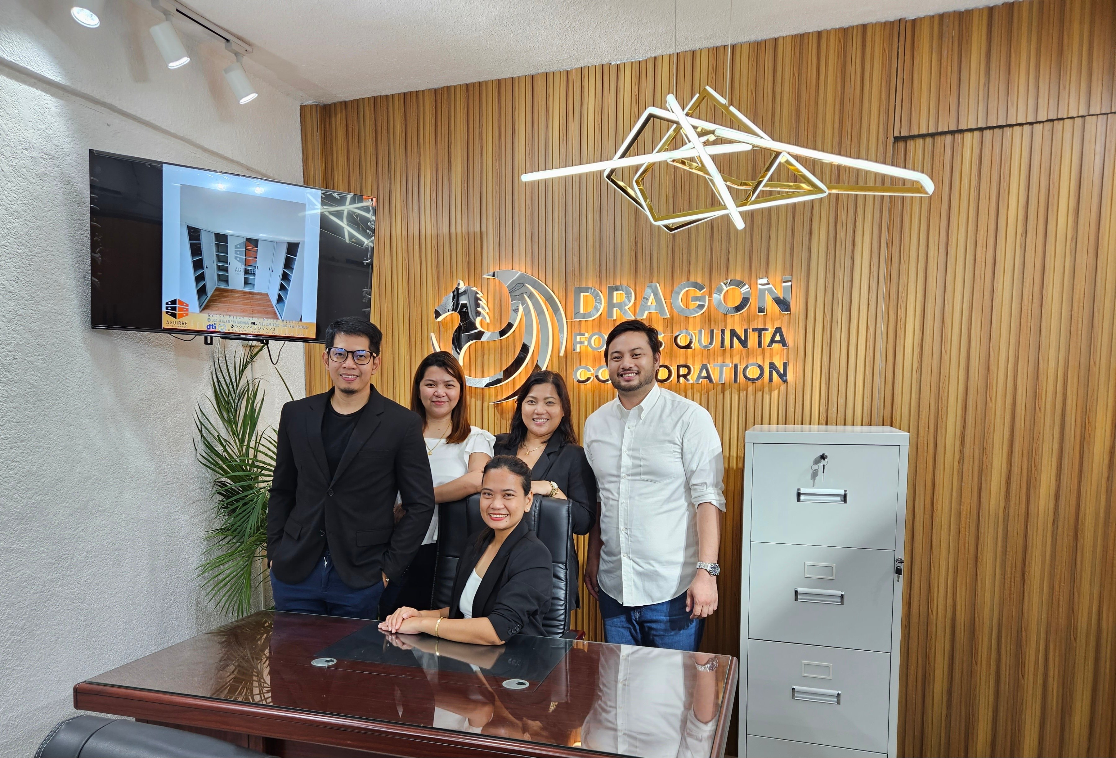 aguirre-office-furniture-team