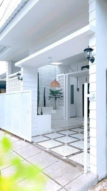 Kanopi Atap Beton Putih