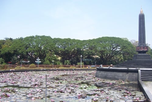 Alun-alun Tugu Malang