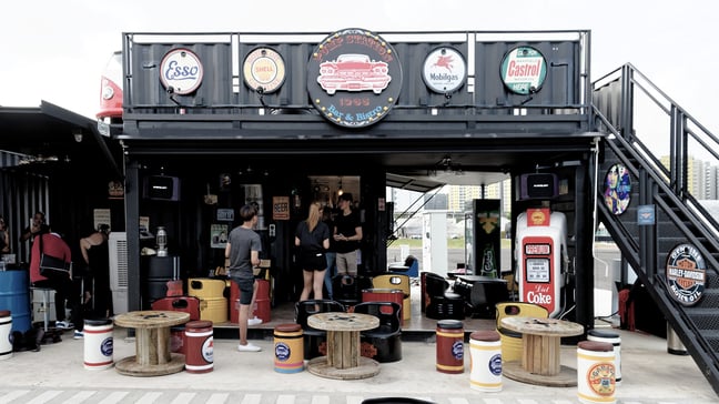 Punggol_Containers_1965_Bar.jpg