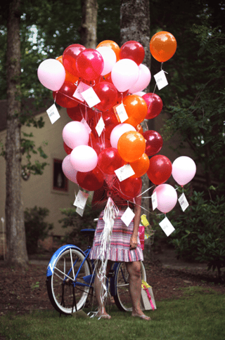 lalamove can help you deliver helium balloons