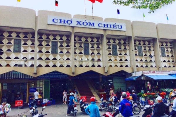 Chợ Xóm chiếu