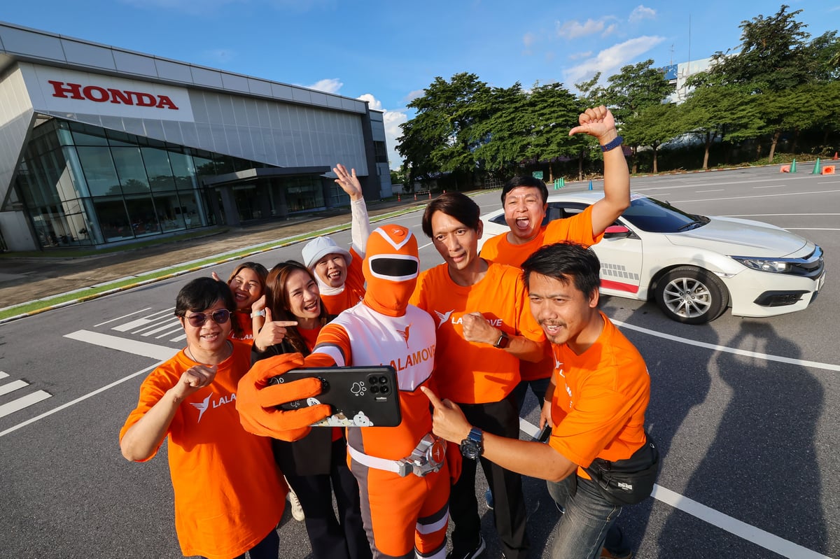 CSR Move Forward Together Hondathailand and Lalamove