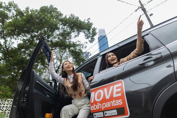 Female passengers in the Lalamove Ride