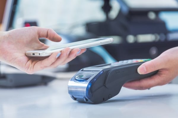 mobile-payments-mobile-scanning-payments-face-face-payments_1359-1148