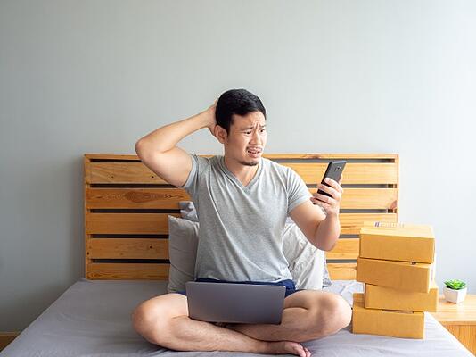 sad-and-angry-face-of-man-is-having-a-problem-with-his-online-store_39688-1265
