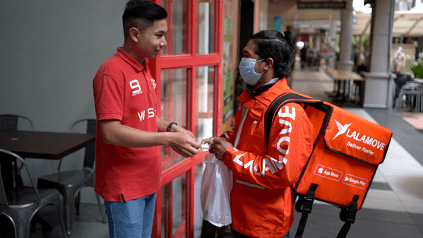 Lalamove food delivery at warung soho