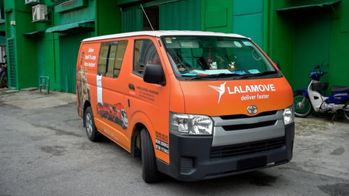 Lalamove van delivery