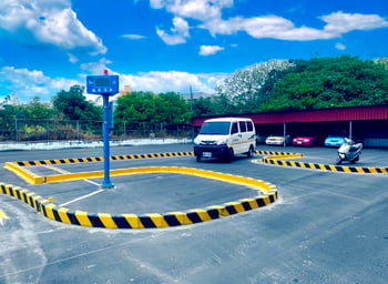 Lalamove職業小型車考照_曲巷調頭