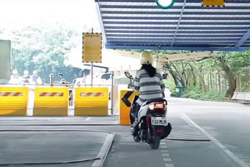 Lalamove_機車考照_變換車道