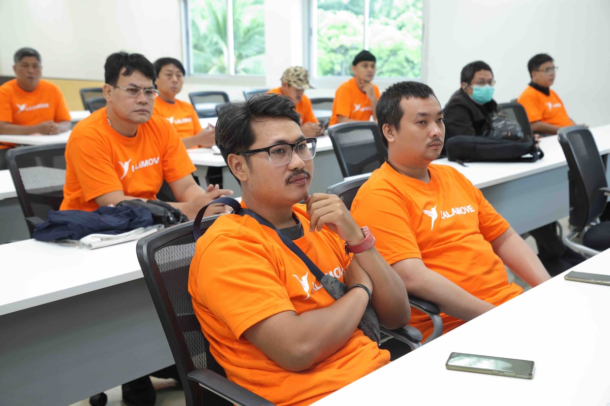CSR Move Forward Together Hondathailand and Lalamove