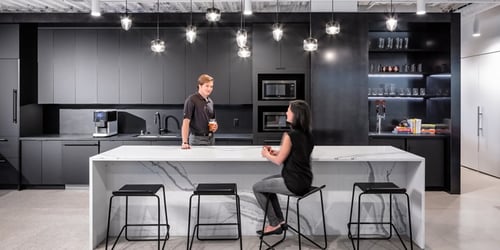 Pantry Monokrom yang Elegan