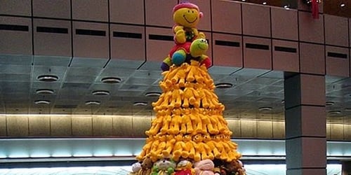 Pohon Natal Boneka