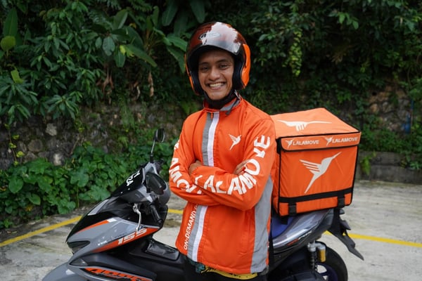 Rakan Penghantar Motosikal Izzat