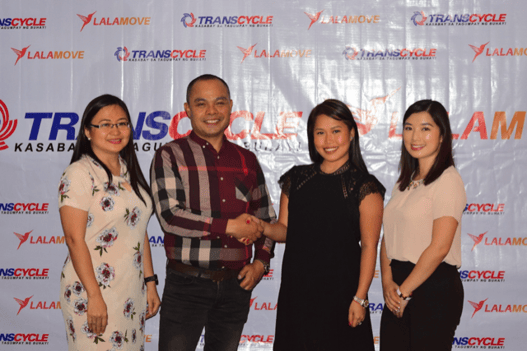 driver-partner-opportunities-contract-signing