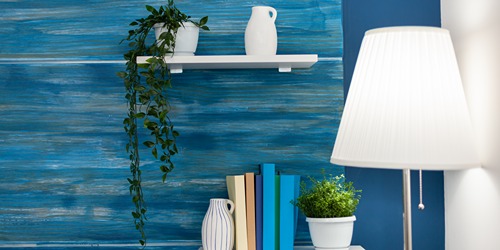 Standing Lamp Pada Ruang Keluarga