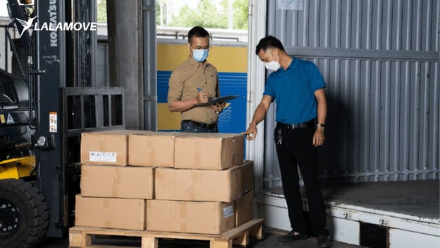Khách hàng cần chú ý kiểm tra kỹ tình trạng máy móc trước khi vận chuyển