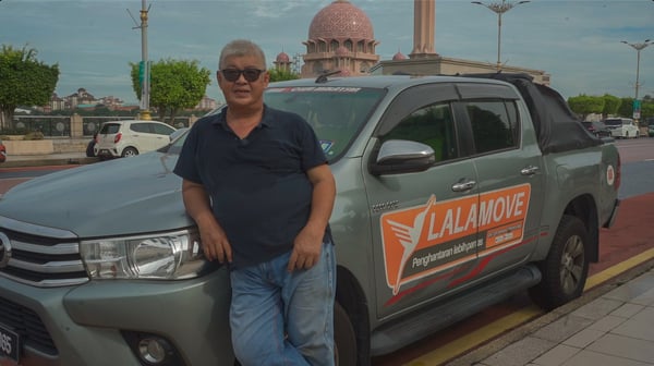 Uncle Lam and his Hilux at Putrajaya