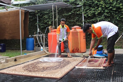 Usaha Cuci Karpet