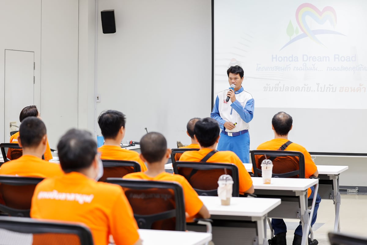CSR Move Forward Together Hondathailand and Lalamove