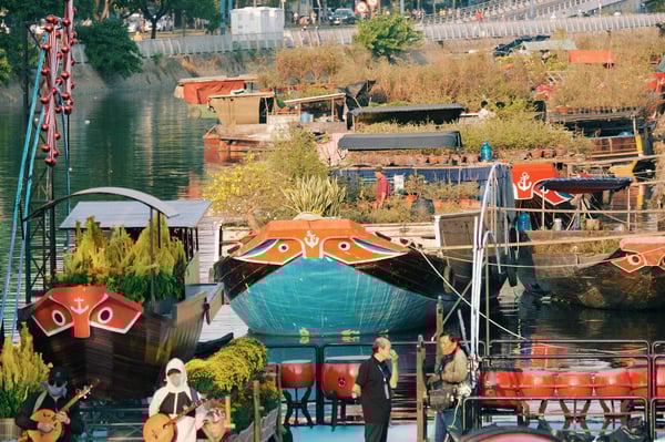 cho-hoa-tet-ben-binh-dong