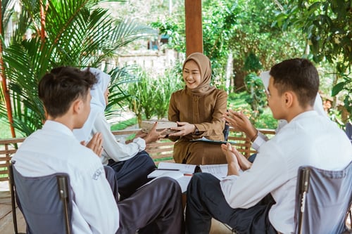 hadiah kado untuk guru murid siswa hampers box