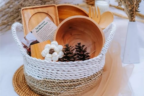 hampers alat makan