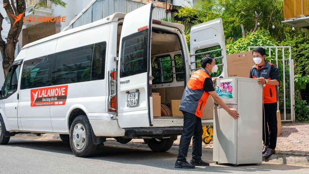 Dịch vụ giao hàng cồng kềnh có đội ngũ nhân viên xếp dỡ giao hàng cồng kềnh tại Lalamove