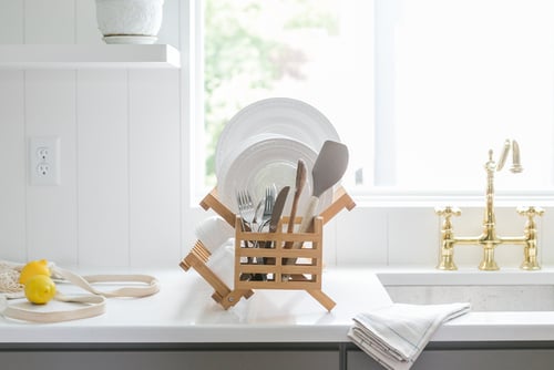 Rak Piring Minimalis