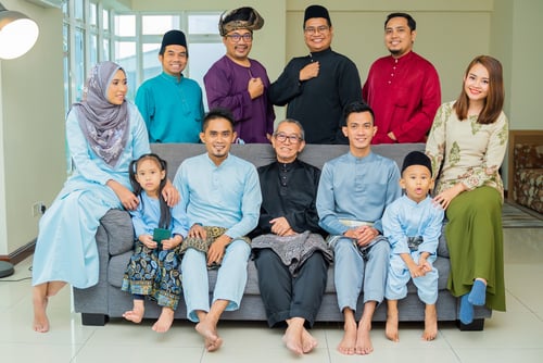keluarga ramadhan idul fitri di rumah