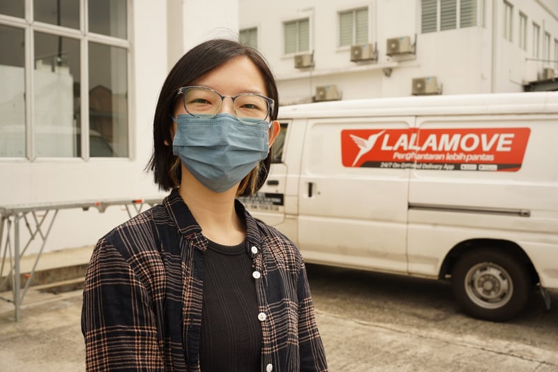 mei seorang rakan penghantar kereta lalamove yang berminat untuk mengetahui bagaimana cara untuk servis kenderaan