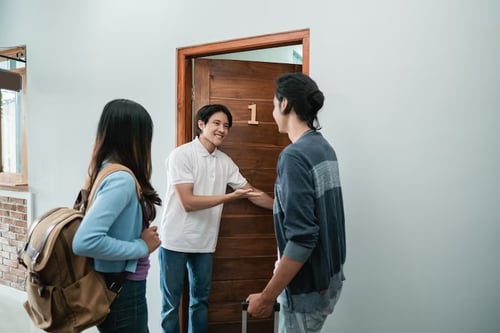 mencari kost