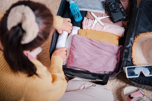 packing wisata travel lebaran mudik bagasi koper