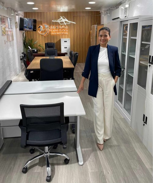 lady-standing-inside-an-office