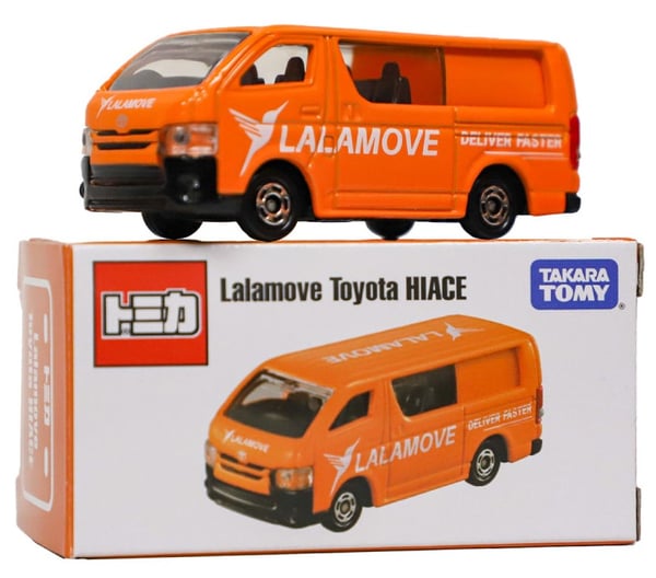 tomica lalamove toyota hiace miniature van-1