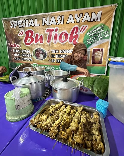 Nasi Ayam Bu Tiok