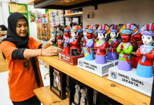 Cinderamata Khas Jakarta