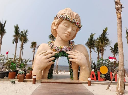 Pantai Pasir Putih PIK 2