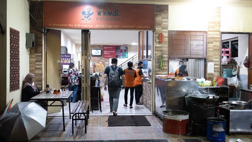 Ayam Goreng Nikmat Panaitan