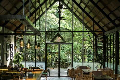 Caboot 1911 Coffee House