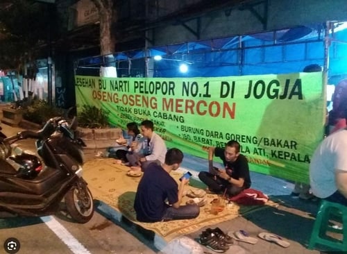 Oseng Mercon Bu Narti