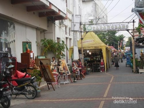 Pasar Seni Padangrani