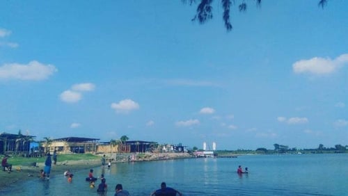 Pantai Marina