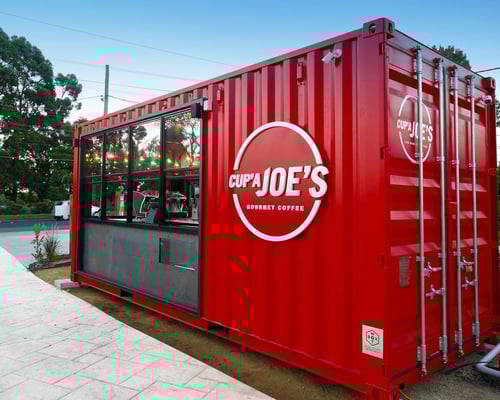 Booth Container dengan Bukaan Kaca Besar