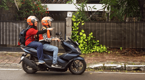 Naik Transportasi Online yang Tepercaya