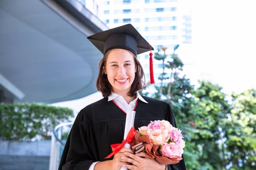 Contoh Ucapan Selamat Wisuda Romantis untuk Pasangan