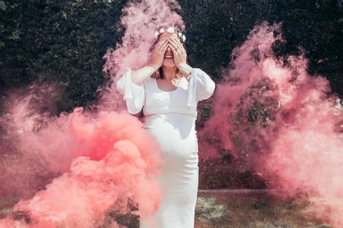 Smoke Reveal untuk Acara Outdoor