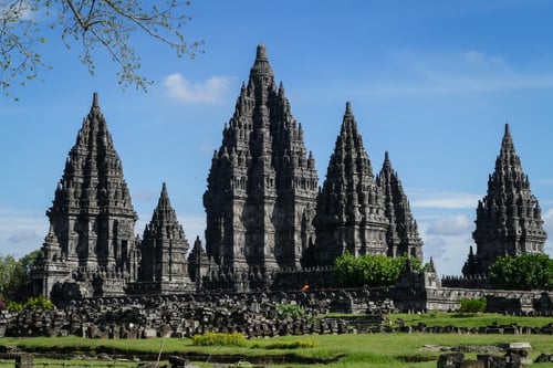 Wisata Alam dan Candi di Yogyakarta